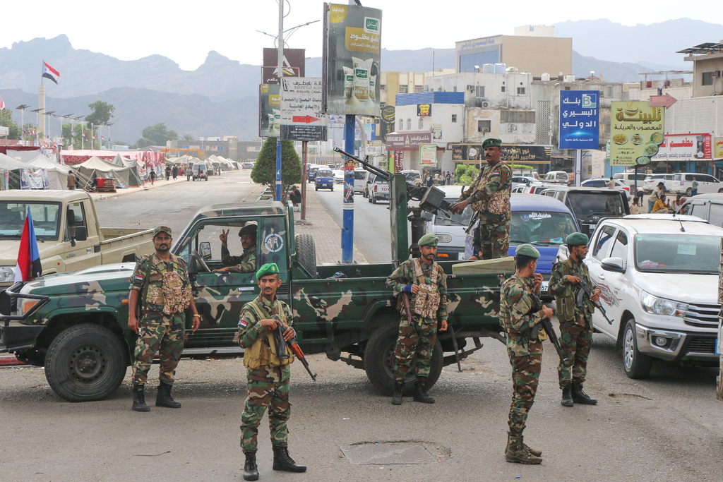 Southern Yemen soldiers of Southern Transitional Council (STC) at a check point, in Aden, Yemen, Wednesday, Dec. 31, 2025. (AP Photo)