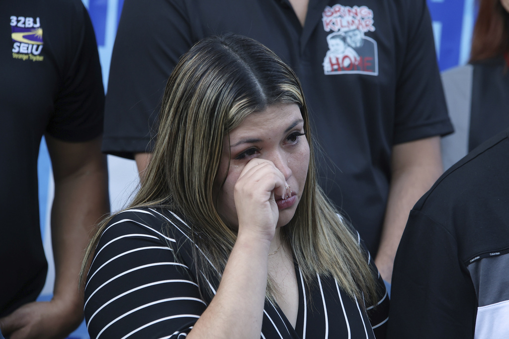 Jennifer Vasquez Sura, wife of Kilmar Abrego Garcia, attends a protest rally at the Immigration and Customs Enforcement field office in Baltimore, Monday, Aug. 25, 2025, to support Kilmar Abrego Garcia. (AP Photo/KT Kanazawich)