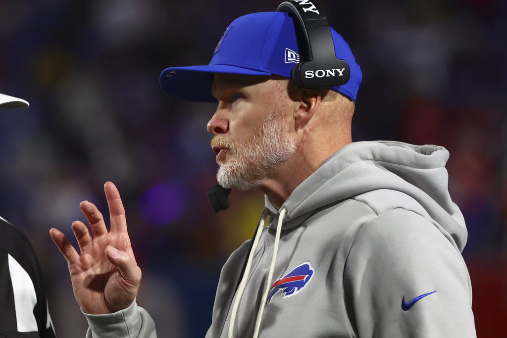 Buffalo Bill head coach Sean McDermott talks with an official during the second half of an NFL football game in Orchard Park, N.Y., Sunday, Sept. 7, 2025. (AP Photo/Jeffrey T. Barnes)