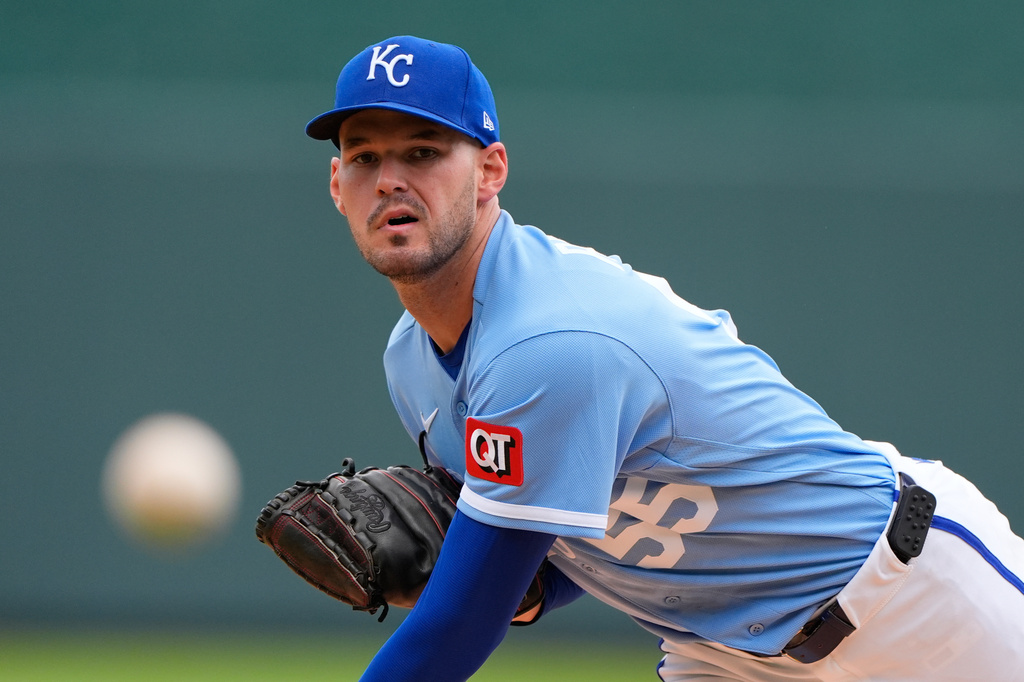 Kansas City Royals starting pitcher Cole Ragans throws during the first inning of a baseball game against the Minnesota Twins, Thursday, April 2, 2026, in Kansas City, Mo. (AP Photo/Charlie Riedel)