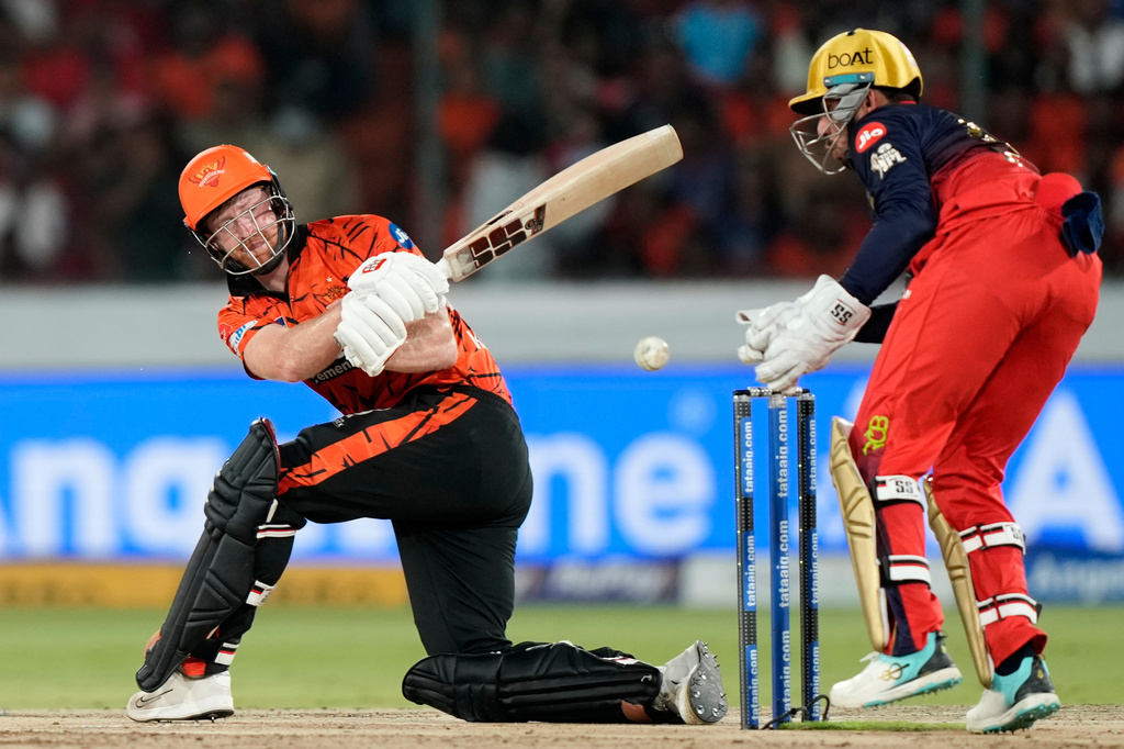 Sunrisers Hyderabad's Heinrich Klaasen plays a shot during the Indian Premier League cricket match between Sunrisers Hyderabad and Royal Challengers Bengaluru in Hyderabad, India, Friday, May 22, 2026. (AP Photo/Mahesh Kumar A.)
