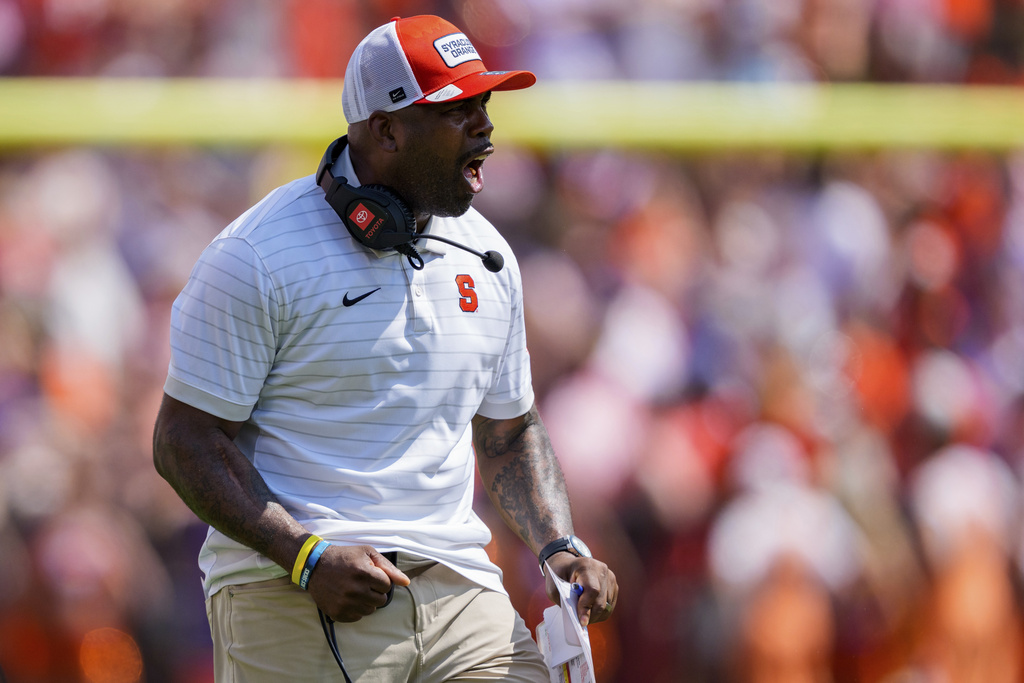 Syracuse head coach Fran Brown reacts in the first half of an NCAA college football game against Clemson Saturday, Sept. 20, 2025, in Clemson, S.C. (AP Photo/Jacob Kupferman)