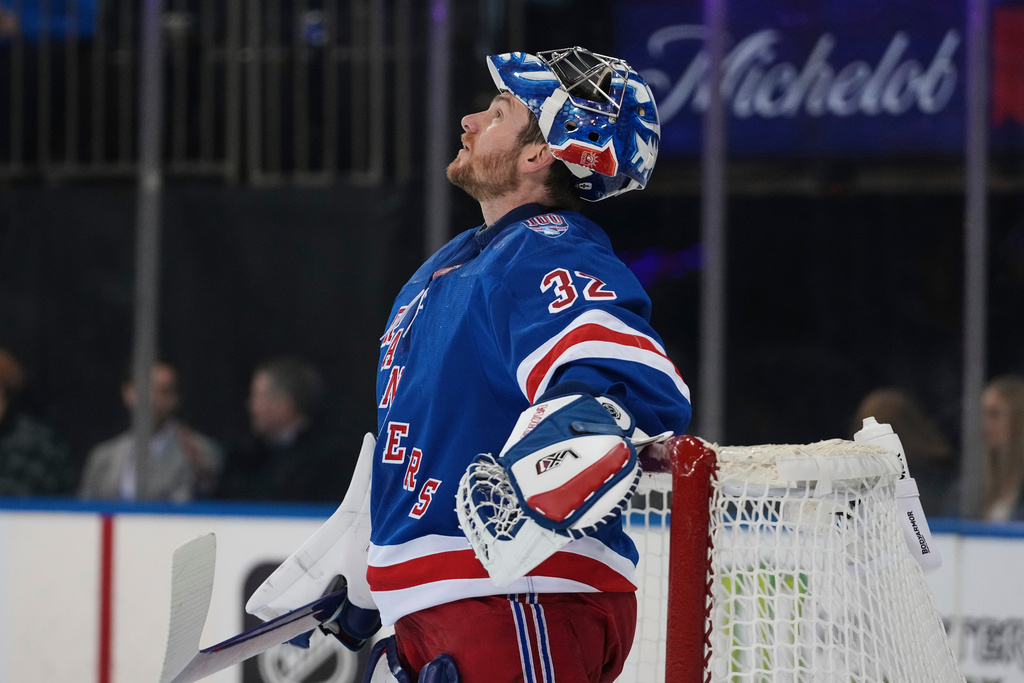 New York Rangers goaltender Jonathan Quick (32) reacts after Ottawa Senators' Nick Jensen scored a goal during the first period of an NHL hockey game Wednesday, Jan. 14, 2026, in New York. (AP Photo/Frank Franklin II)