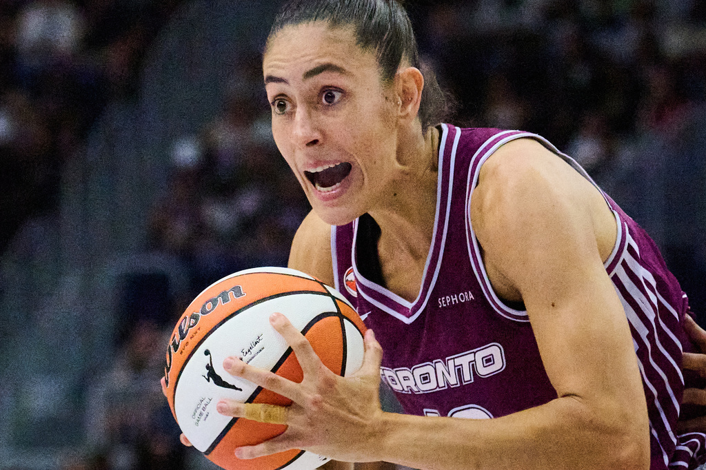 Toronto Tempo's Maria Conde calls to teammates during the first half of a WNBA basketball game against the Atlanta Dream in Toronto, Friday, July 17, 2026. (Sammy Kogan/The Canadian Press via AP)
