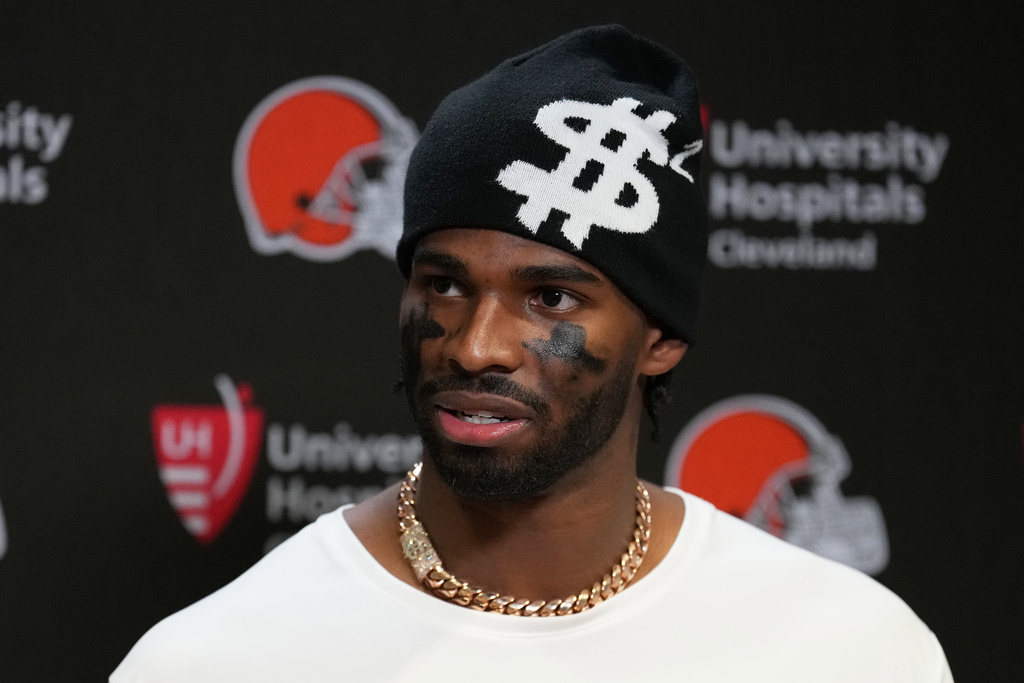 Cleveland Browns quarterback Shedeur Sanders speaks at a news conference after an NFL football game against the Cincinnati Bengals, Sunday, Jan. 4, 2026, in Cincinnati. (AP Photo/Joshua A. Bickel)
