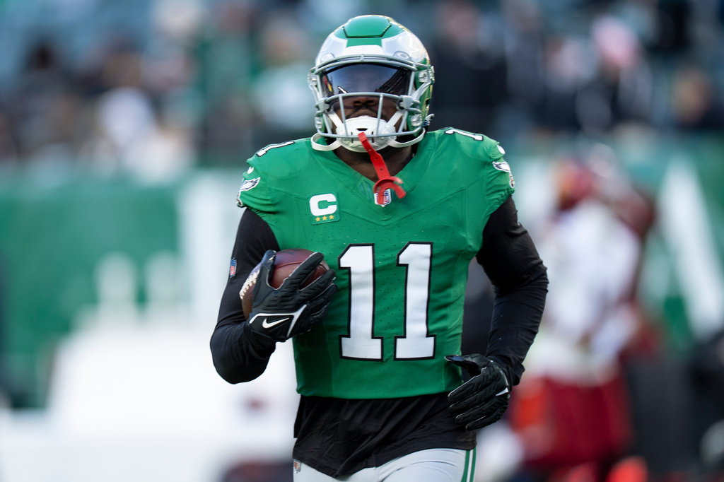 FILE - Philadelphia Eagles wide receiver A.J. Brown in action prior to an NFL football game against the Washington Commanders, Jan. 4, 2026, in Philadelphia. (AP Photo/Chris Szagola, File)