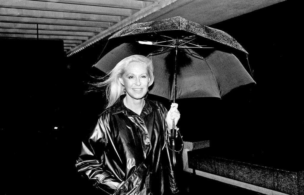 FILE - Joan Kennedy arrives for the premiere of a movie at the Museum of Science in Boston, Oct. 1, 1984. (AP Photo/Sean Kardon, file)