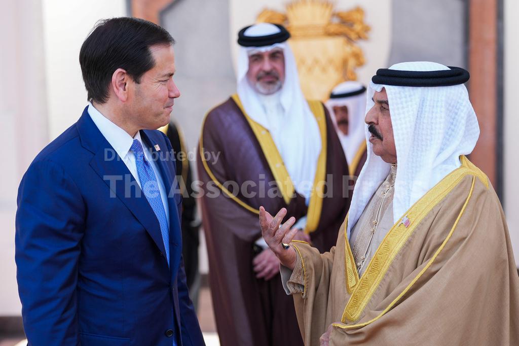 Iran attacks Bahrain and Kuwait following US strikes and threatens to ...