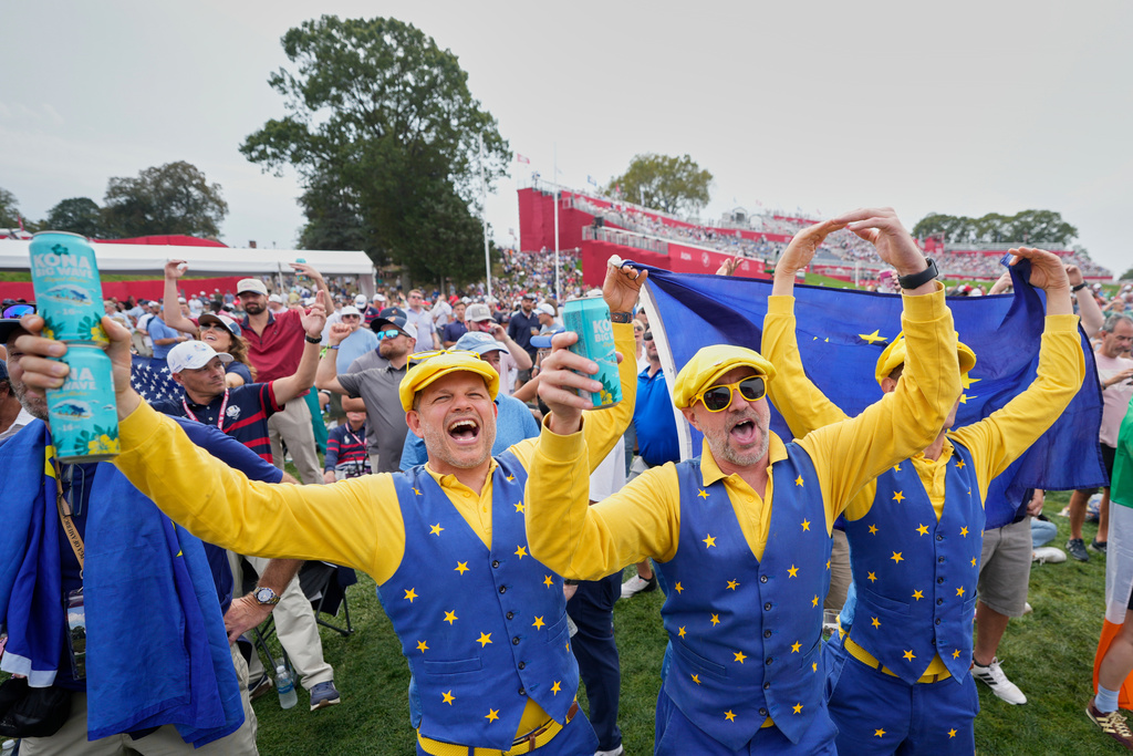 Europe's fans cheer during the opening ceremonies for the Ryder Cup golf tournament, Wednesday, Sept. 24, 2025, on the Bethpage Black golf course, in Farmingdale, N.Y. (AP Photo/Robert Bukaty)