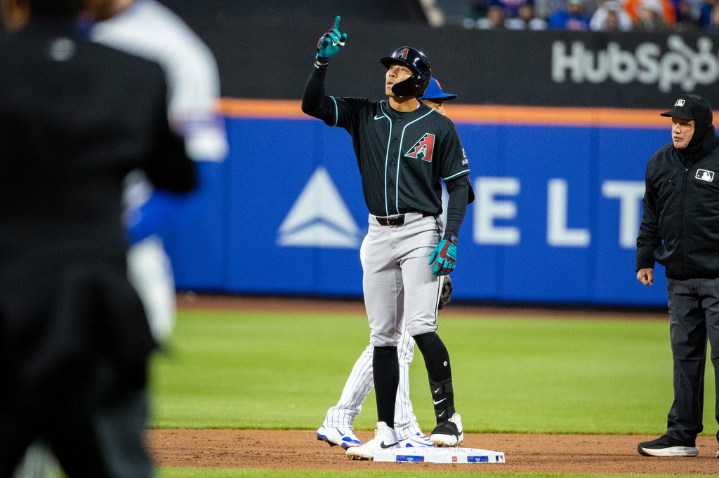 Arizona Diamondbacks shortstop Jose Fernandez (11) celebrates a double during the second inning of a baseball game against the New York Mets, Thursday, April 9, 2026, in New York. (AP Photo/Angelina Katsanis)