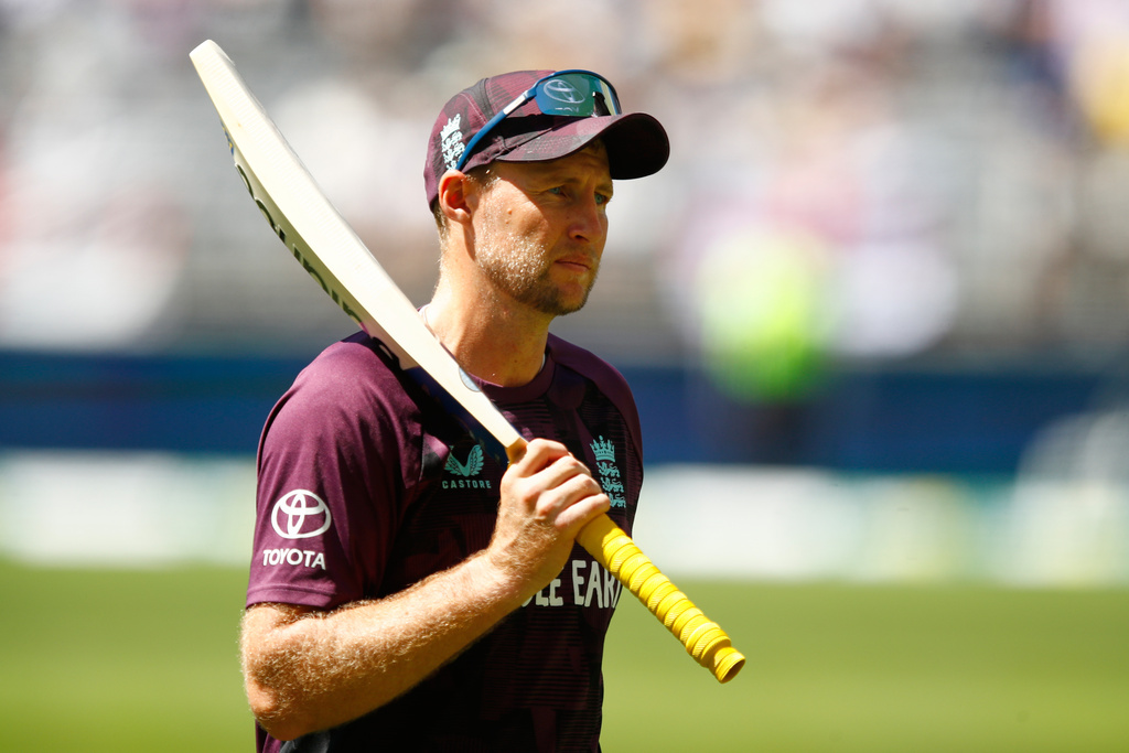 England's Joe Root warms up before the start of the first Ashes cricket test match between Australia and England in Perth, Friday, Nov. 21, 2025.(AP Photo/Gary Day)