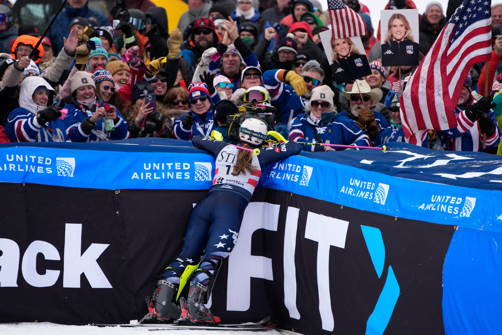 United States' Paula Moltzan celebrates after her run during a World Cup women's slalom skiing race, Sunday, Nov. 30, 2025, in Copper Mountain. (AP Photo/John Locher)