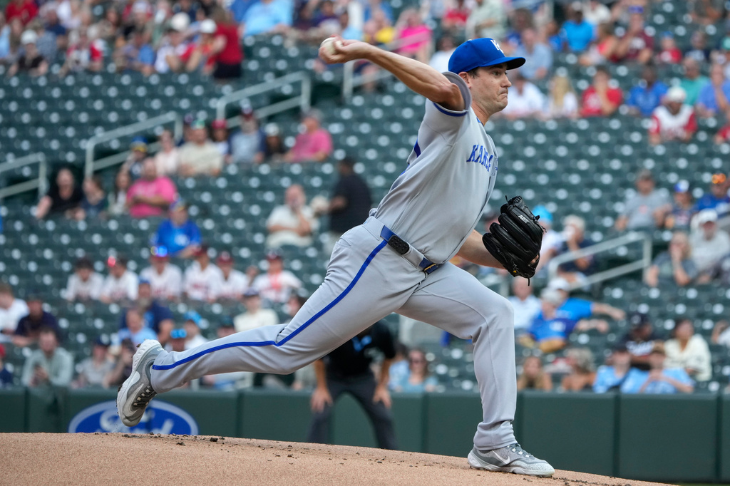 Kansas City Royals starting pitcher Seth Lugo delivers during the first inning of a baseball game against the Minnesota Twins, Tuesday, July 28, 2026, in Minneapolis. (AP Photo/Joseph Scheller)