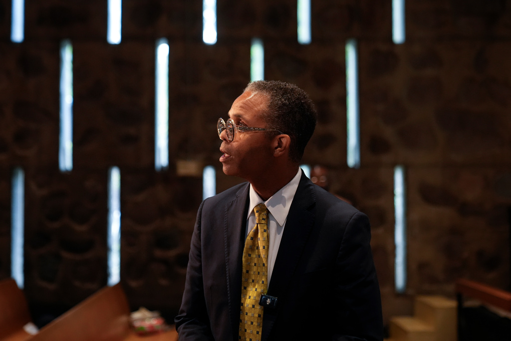 Former Illinois Rep. Jesse Jackson Jr. speaks during an event where he was endorsed by the Southland Minister Alliance as a candidate for his old congressional seat after more than a decade out of office, Oct. 15, 2025, at Victory Christian International Ministries in Park Forest, Ill. (AP Photo/Erin Hooley)