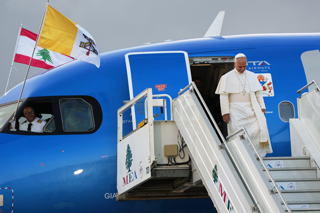 FILE - Pope Leo XIV arrives at Beirut's international airport, Lebanon, Sunday, Nov. 30, 2025. (AP Photo/Domenico Stinellis, File)