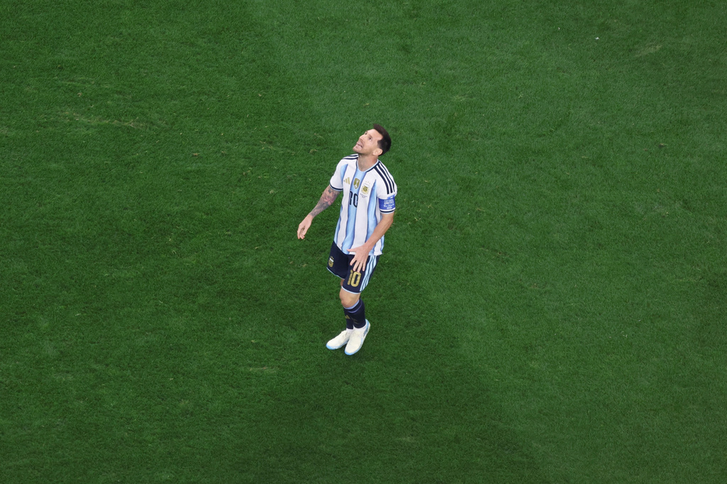 Argentina's Lionel Messi reacts after failing to score a penalty shot during the World Cup Group J soccer match between Argentina and Austria in Arlington, Texas, near Dallas, Monday, June 22, 2026. (AP Photo/Sam Hodde)