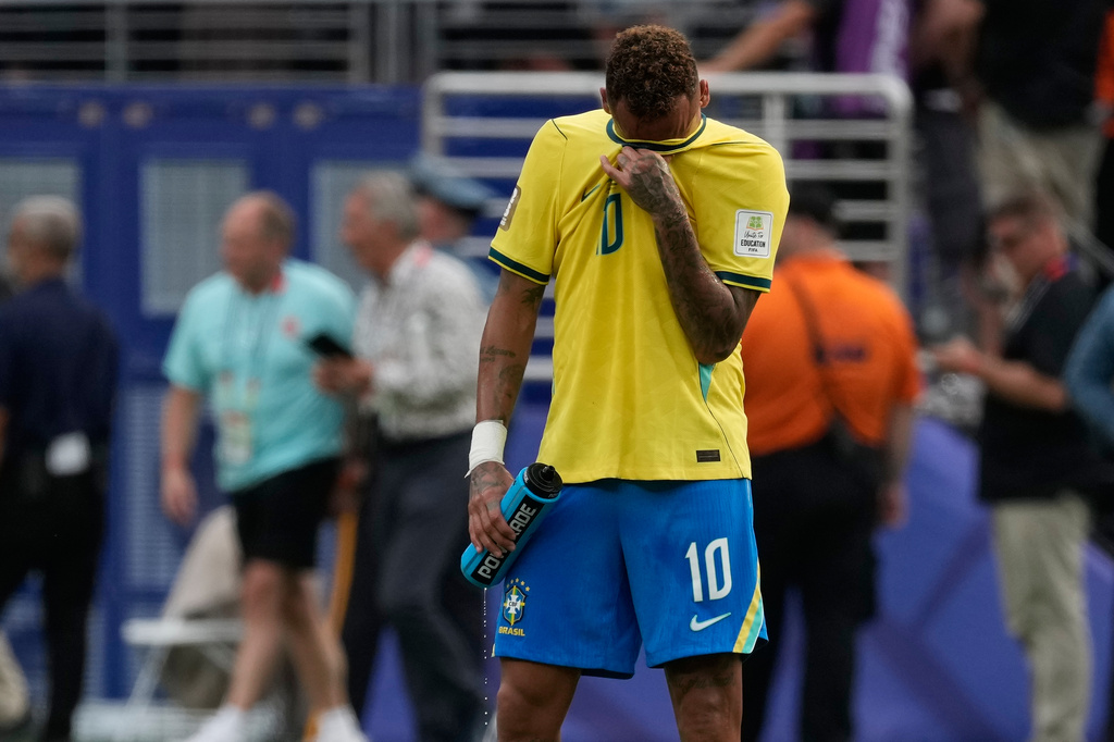 Brazil's Neymar reacts after the World Cup round of 16 soccer match between Brazil and Norway in East Rutherford, N.J., near New York, Sunday, July 5, 2026. (AP Photo/Seth Wenig)
