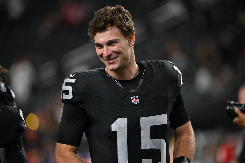 Las Vegas Raiders quarterback Fernando Mendoza leaves the field after an NFL preseason football game against the San Francisco 49ers, Thursday, Aug. 27, 2026, in Las Vegas. (AP Photo/David Becker)