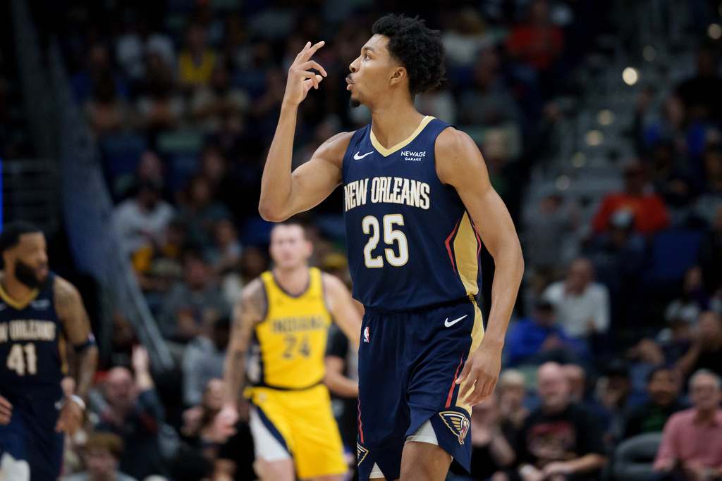 New Orleans Pelicans forward Trey Murphy III (25) reacts after making a basket against the Indiana Pacers during the first half of an NBA basketball game in New Orleans, Saturday, Dec. 20, 2025. (AP Photo/Matthew Hinton)