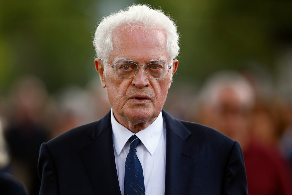 FILE - French former Prime minister Lionel Jospin attends a ceremony for the funeral of French designer Sonia Rykiel at Montparnasse cemetary in Paris, Wednesday, Sept. 1, 2016. (AP Photo/Francois Mori, File)