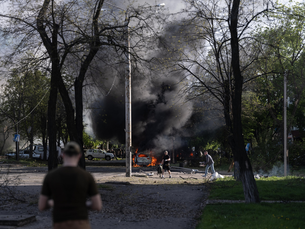 This photo provided by Ukraine's 93rd Kholodnyi Yar Separate Mechanized Brigade press service, shows the site of an aerial guided bomb strike after Russia's air attack in Kramatorsk, Donetsk region, Ukraine, Tuesday, May 5, 2026. (Iryna Rybakova/Ukraine's 93rd Mechanized Brigade via AP)