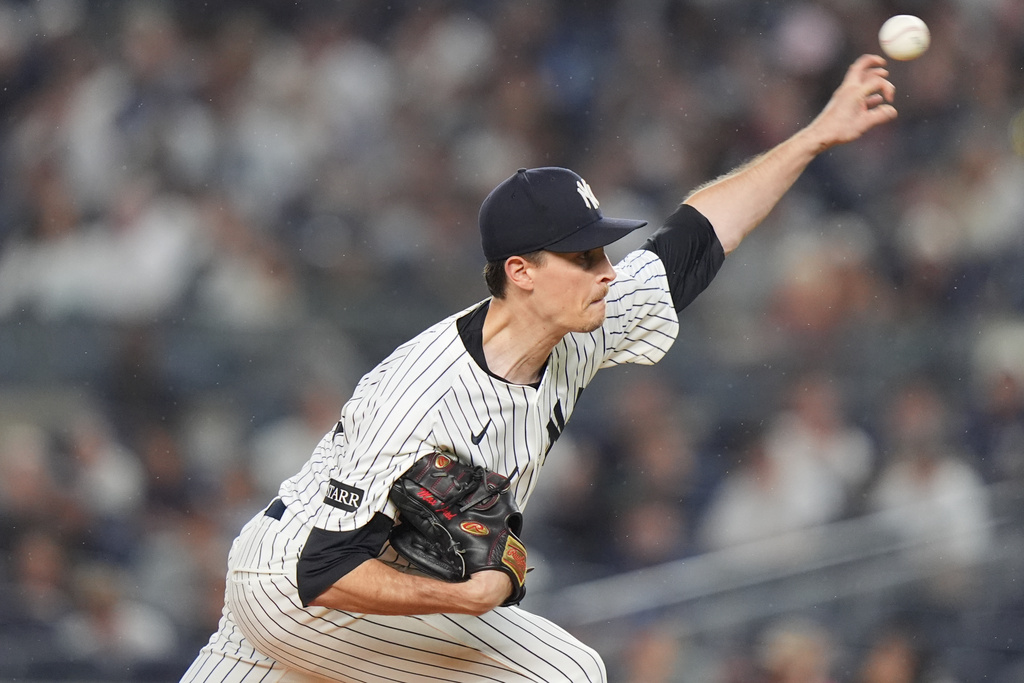 New York Yankees' Max Fried pitches during the first inning of a baseball game against the Chicago White Sox Wednesday, Sept. 24, 2025, in New York. (AP Photo/Frank Franklin II)