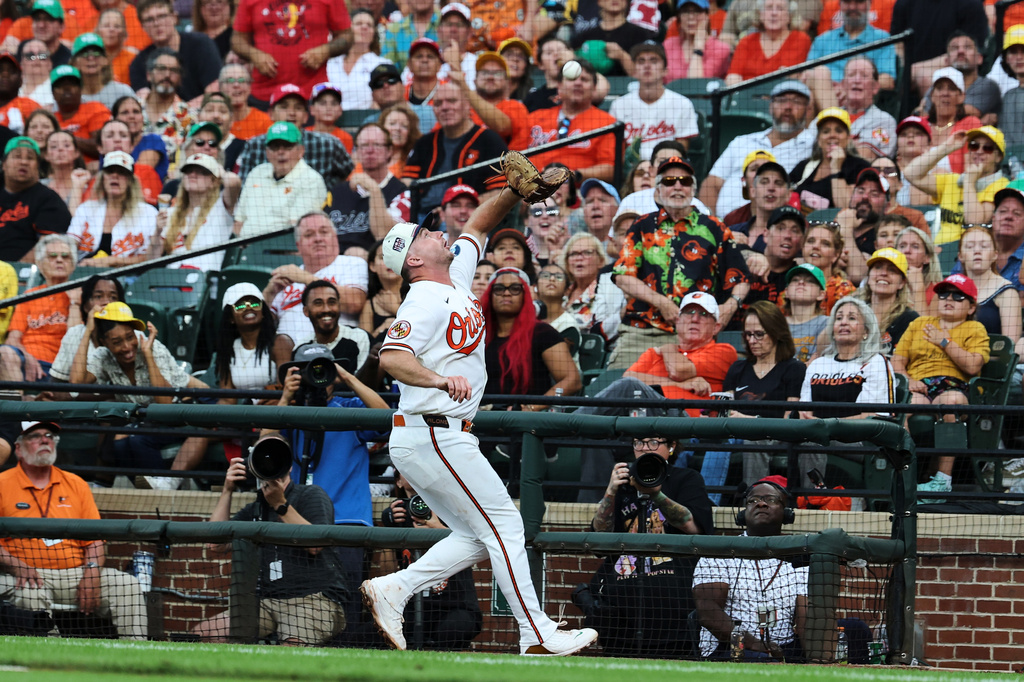 Baltimore Orioles first baseman Pete Alonso catches a popup off the bat of Kansas City Royals' Bobby Witt Jr. during the third inning of a baseball game, Saturday, July 11, 2026, in Baltimore. (AP Photo/Terrance Williams)