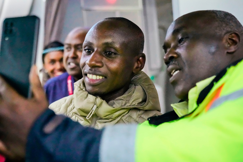 Kenya gives a hero's welcome to marathon record breaker Sabastian Sawe