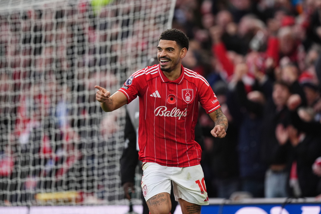 Nottingham Forest's Morgan Gibbs-White celebrates scoring his side's second goal during the English Premier League soccer match between Nottingham Forest and Leeds United, in Nottingham, England, Sunday Nov. 9, 2025. (Mike Egerton/PA via AP)