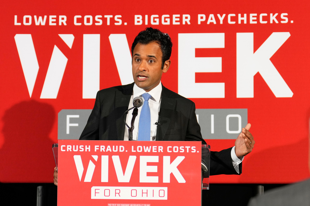 Vivek Ramaswamy, candidate for Governor in Ohio, unveils a policy proposal to combat Medicaid fraud during a news conference on mediciad fraud in Columbus, Ohio, Tuesday, May 19, 2026. (AP Photo/Sue Ogrocki)