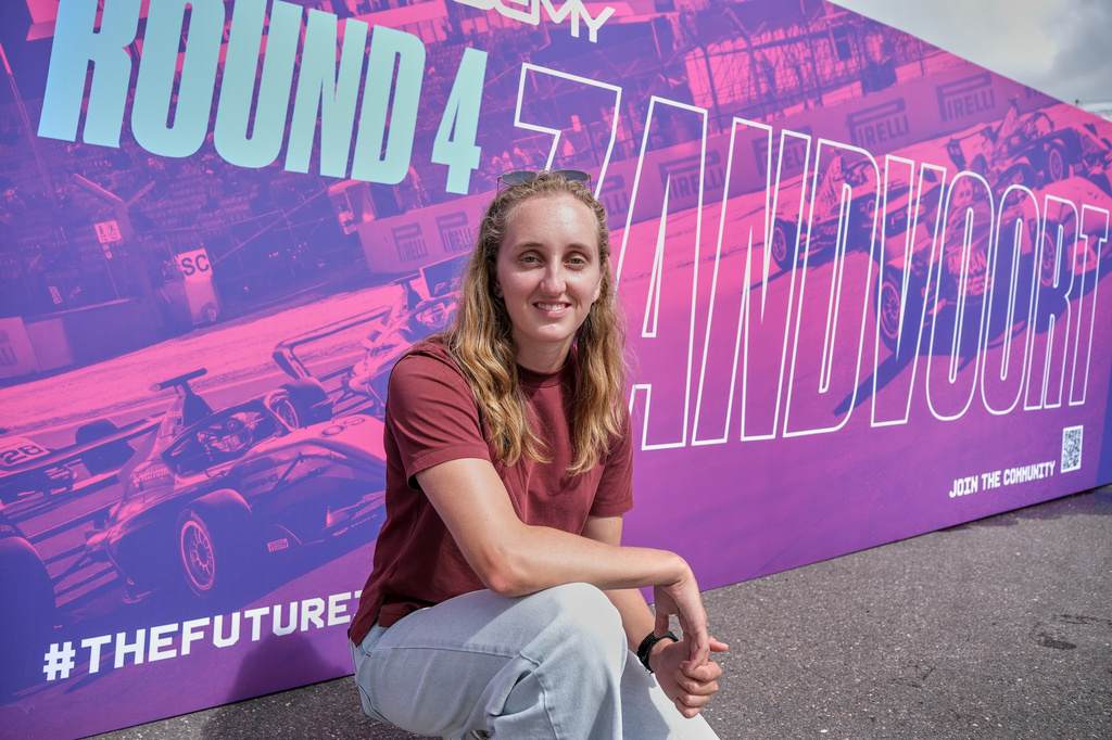 Maya Weug poses for a photo at an F1 Academy race in Zandvoort, Netherlands, Sunday, Aug. 23, 2026. (AP Photo/Patrick Post) CORRECTED: location "at an F1 Academy race in Zandvoort" instead of during the World Rowing Championships in Znadvoort", and the City field: Zandvoort instead of Amsterdam.