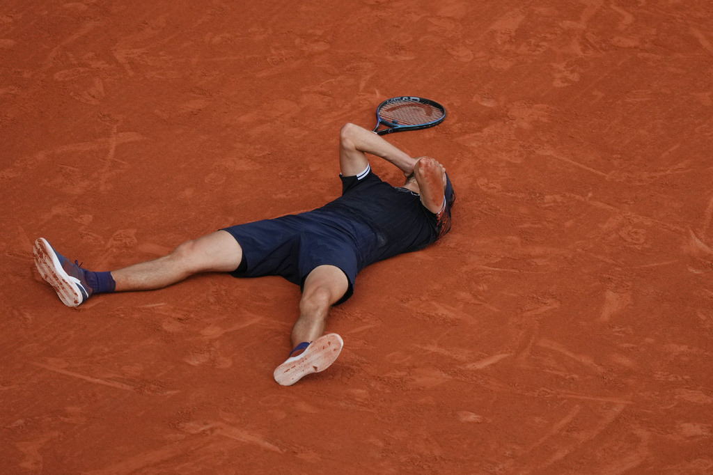 Alexander Zverev of Germany reacts after winning the men's final match against Flavio Cobolli of Italy at the French Open tennis tournament in Paris, Sunday, June 7, 2026. (AP Photo/Aurelien Morissard)