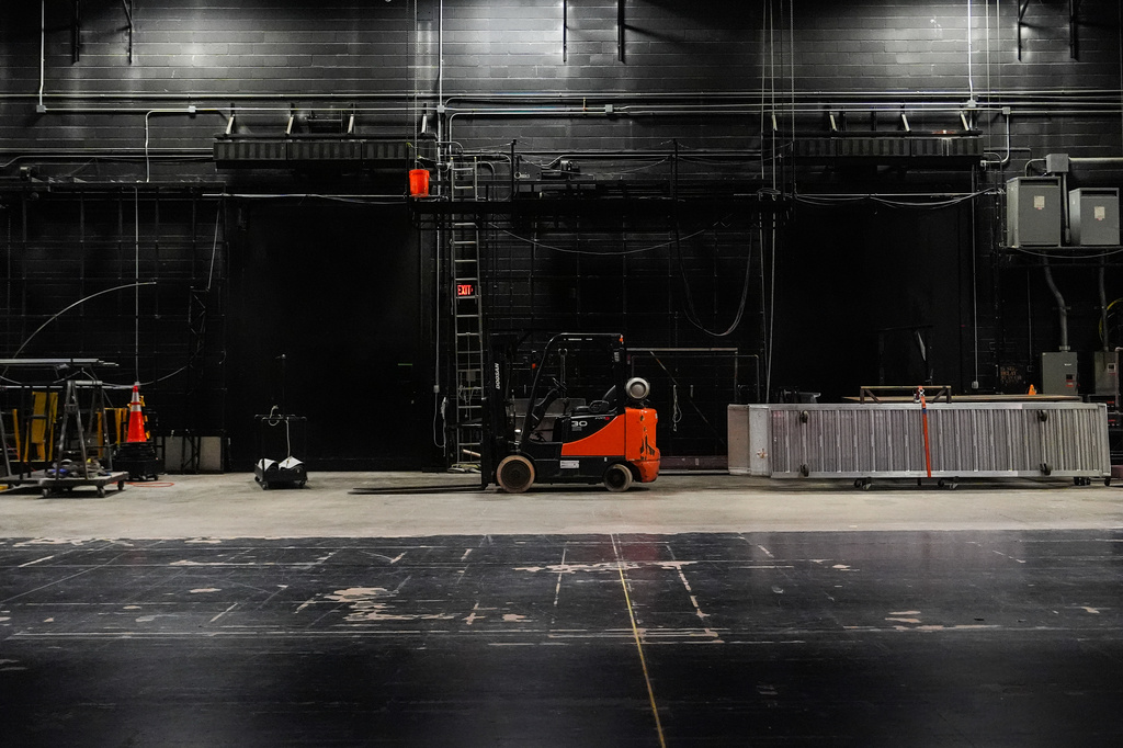 The John F. Kennedy Center for the Performing Arts Opera House backstage area is seen during a media tour intended to show building damage, Wednesday, April 22, 2026, in Washington. (AP Photo/Julia Demaree Nikhinson)