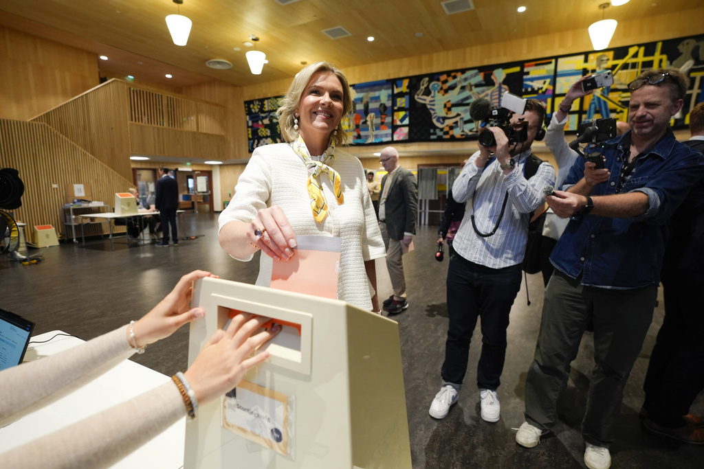 Progress Party (Frp) leader Sylvi Listhaug casts her vote at Norway’s Parliamentary elections in Oslo, Norway, Monday, Sept. 8, 2025. (Lise Aserud/NTB Scanpix via AP)