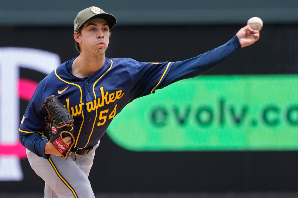 Milwaukee Brewers starting pitcher Robert Gasser throws to the Minnesota Twins in the first inning of a baseball game Sunday, May 17, 2026, in Minneapolis. (AP Photo/Bruce Kluckhohn)