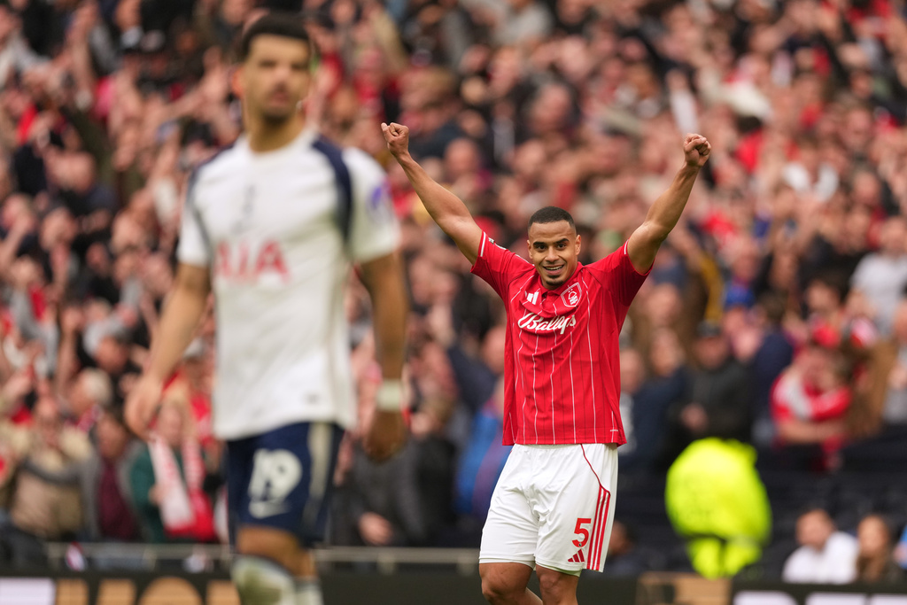 Nottingham Forest's Murillo celebrates after the English Premier League soccer match between Tottenham Hotspur and Nottingham Forest in London, Sunday, March 22, 2026. (AP Photo/Dave Shopland)