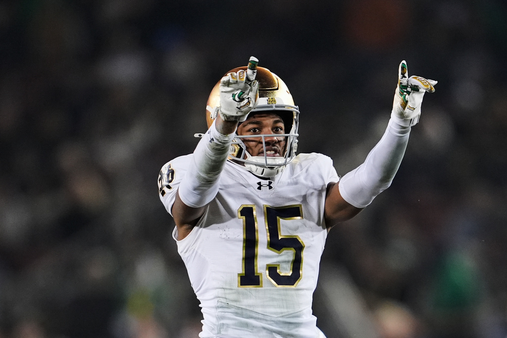 FILE - Notre Dame cornerback Leonard Moore reacts during the second half of an NCAA college football game against Stanford, Saturday, Nov. 29, 2025, in Stanford, Calif. (AP Photo/Godofredo A. Vásquez, File)