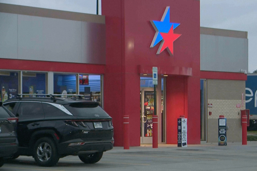 The Murphy USA store and gas station in Cabot, Ark., which sold the winning $1.8 billion Powerball ticket is seen on Friday, Dec. 26, 2025. (KATV via AP)
