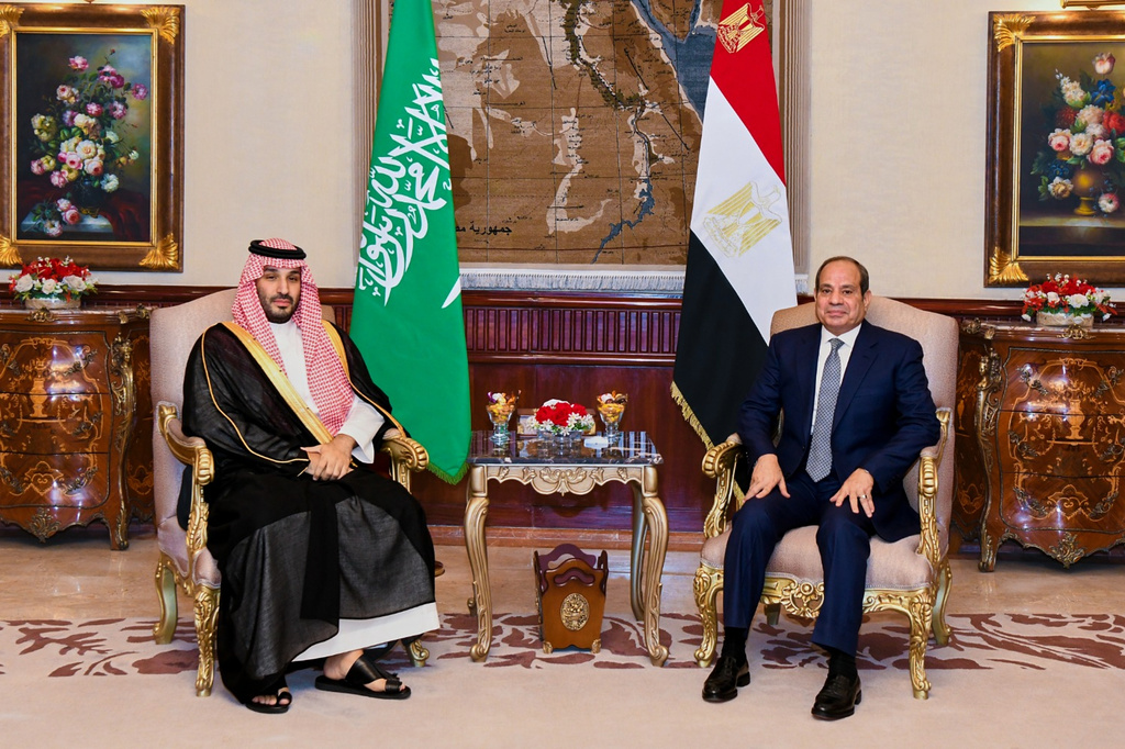In this photo provided by the Egyptian Presidential Press Office, Egyptian President Abdel-Fattah el-Sissi, right, and Saudi Crown Prince Mohammed bin Salman, sit for a picture at the Presidential Palace in Cairo, Egypt, Tuesday, Sept. 15, 2026. (Egyptian Presidential Press Office via AP)