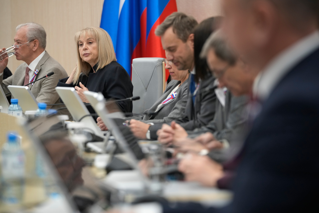 Ella Pamfilova, the head of Russian Central Election Commission, 2nd left, and other members of the Commission attend a news conference following parliamentary elections, in Moscow, Russia, Monday, Sept. 21, 2026. (AP Photo/Pavel Bednyakov)