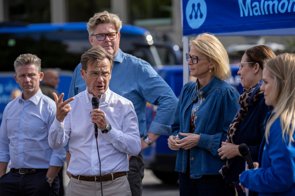 Swedish Moderate Party Ministers, from left, Pål Jonson, Ulf Kristersson, Gunnar Strömmer, Elisabeth Svantesson and Maria Malmer Stenergard hold an election rally in Malmö, Sweden, Saturday Sept. 5, 2026, ahead of general election on Sept. 13. (Johan Nilsson/TT via AP)