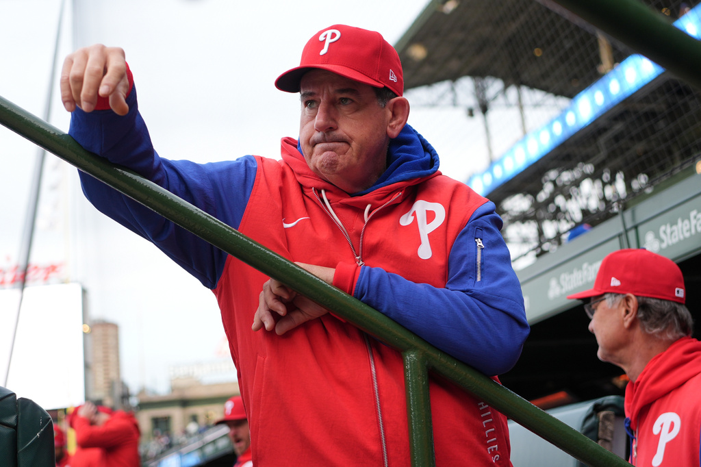 Philadelphia Phillies manager Rob Thomson looks to the field before a baseball game against the Chicago Cubs in Chicago, Monday, April 20, 2026. (AP Photo/Nam Y. Huh)
