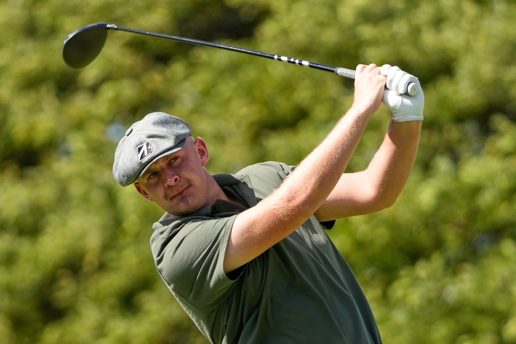 Harry Hall, of England, hits from the second tee during the third round of the Sony Open golf event at the Waialae Country Club in Honolulu, Saturday, Jan. 17, 2026. (AP Photo/Matt York)
