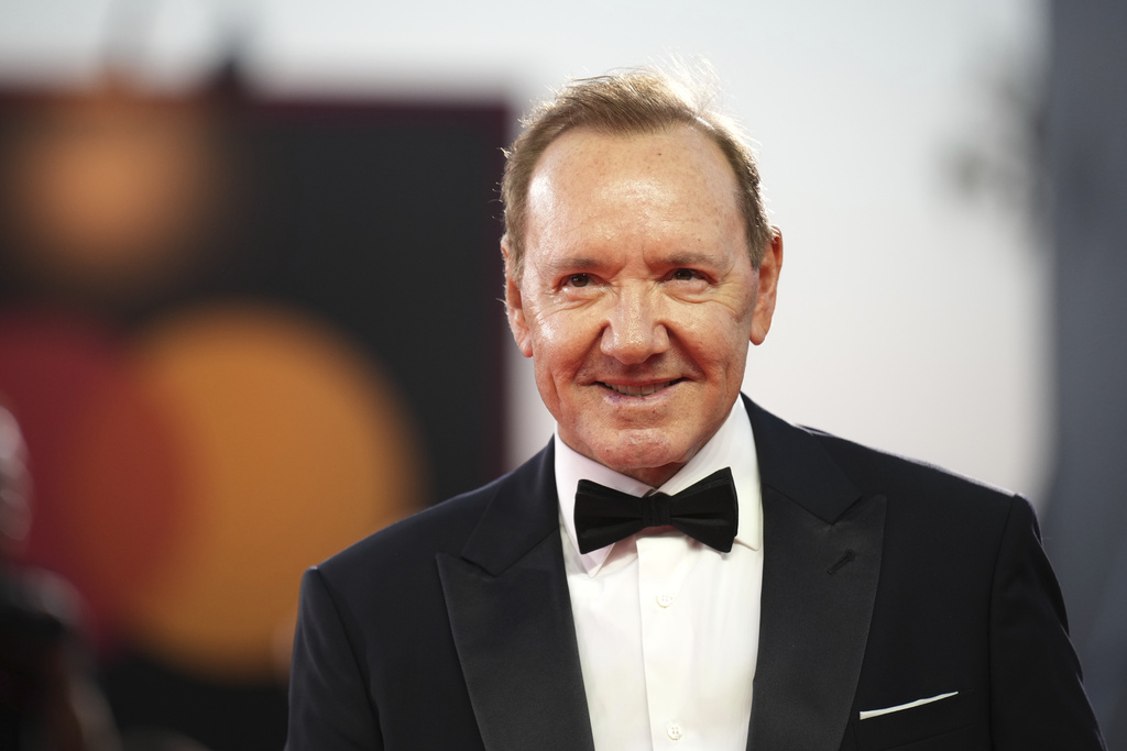 Kevin Spacey poses for photographers on the red carpet for the film 'Father Mother Sister Brother' during the 82nd edition of the Venice Film Festival in Venice, Italy, on Sunday, Aug. 31, 2025. (Photo by Alessandra Tarantino/Invision/AP)