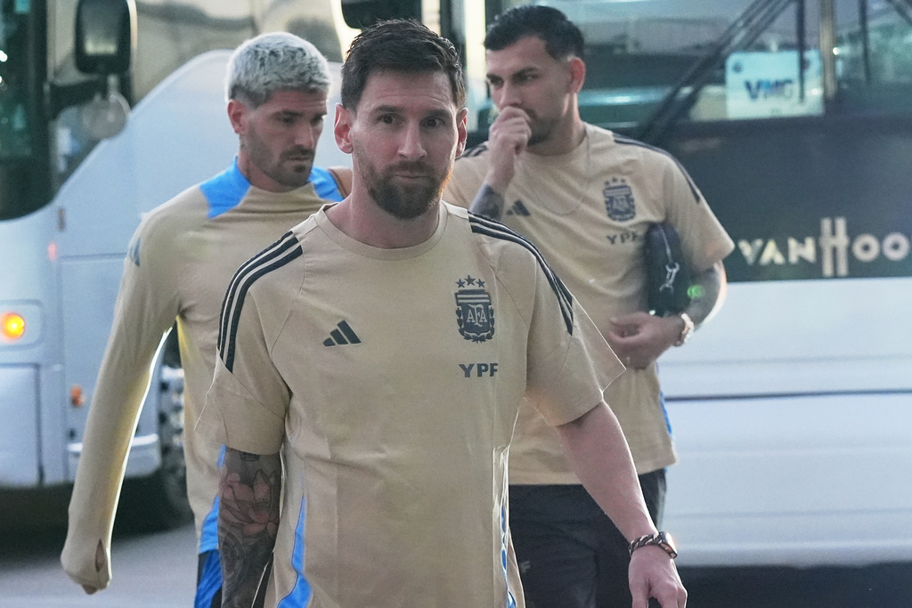 Lionel Messi arrives for a friendly soccer match against Puerto Rico, Tuesday, Oct. 14, 2025, in Fort Lauderdale, Fla. (AP Photo/Marta Lavandier)