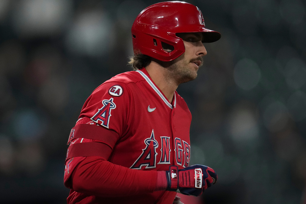 Los Angeles Angels' Josh Lowe (3) runs the bases after hitting a home run during the eighth nning of a baseball game against the Chicago White Sox, Tuesday, April 28, 2026, in Chicago. (AP Photo/Erin Hooley)