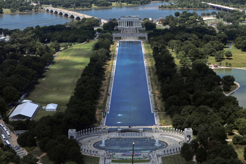 The Lincoln Memorial and the Reflecting Pool are seen from the Washington Monument, Wednesday, June 24, 2026, in Washington. (AP Photo/Rahmat Gul)