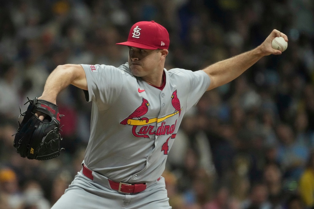 FILE - St. Louis Cardinals' John King throws during the sixth inning of a baseball game against the Milwaukee Brewers in Milwaukee, Sept. 12, 2025. (AP Photo/Morry Gash, File)