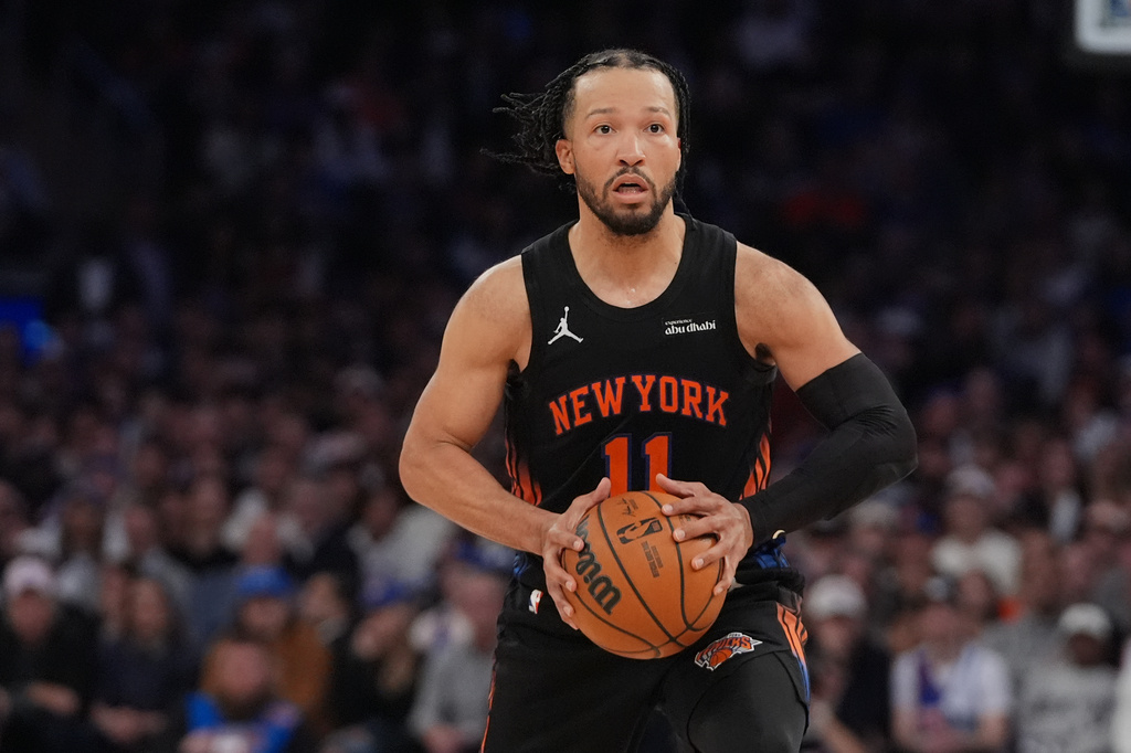 New York Knicks' Jalen Brunson (11) looks to pass during the second half of Game 2 in the Eastern Conference finals NBA basketball playoffs series against the Cleveland Cavaliers, Thursday, May 21, 2026, in New York. (AP Photo/Frank Franklin II)