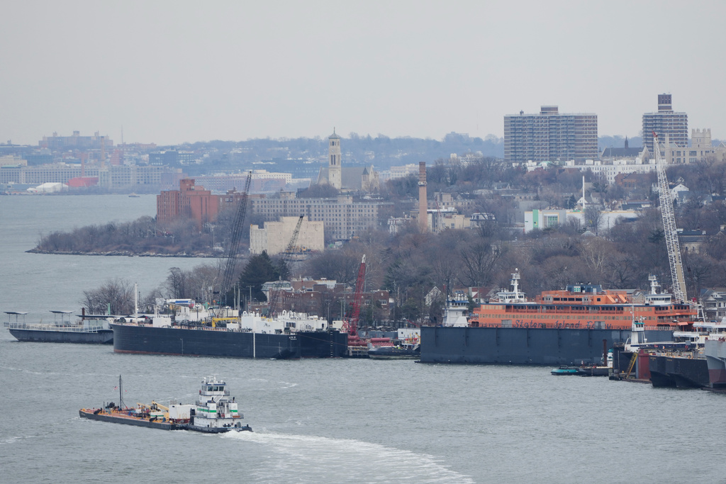 The coast of the Staten Island borough is seen in New York, Friday, Jan. 23, 2026. (AP Photo/Seth Wenig)